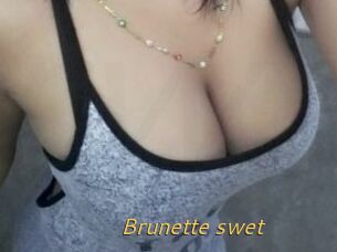 Brunette_swet